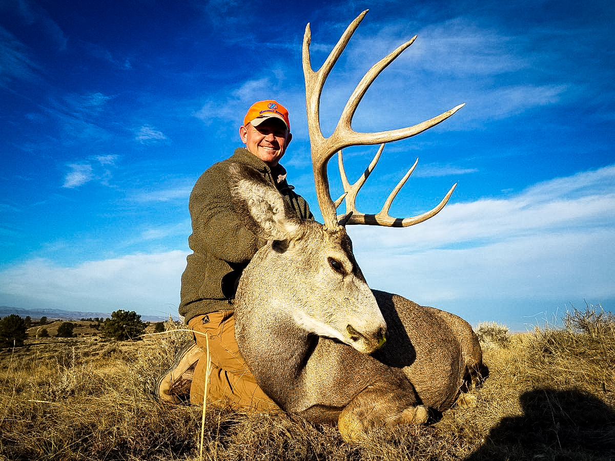 Why Wyoming for a Guided Mule Deer Hunt